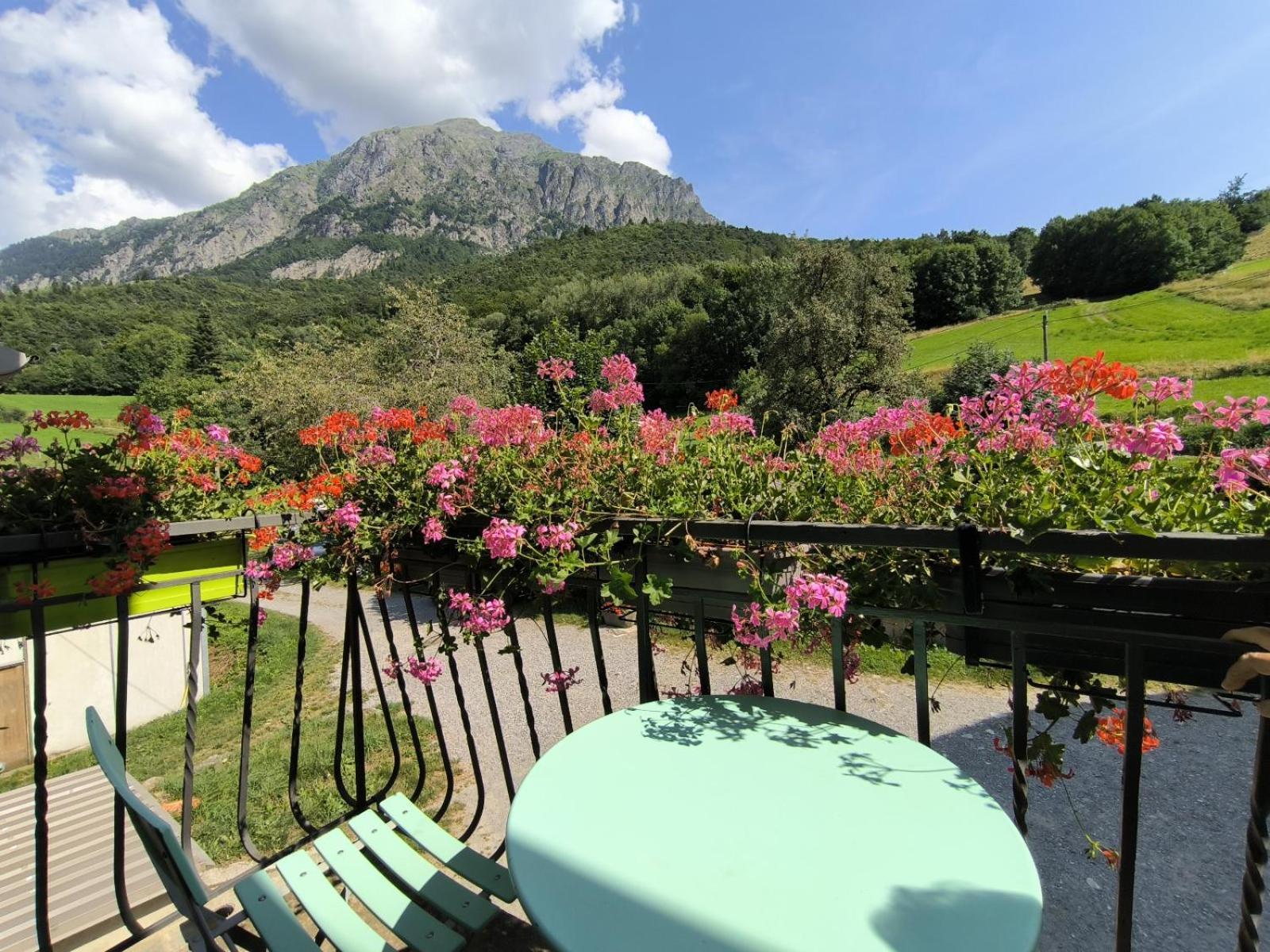 Les Clarines Perceneige - Chambre D'Hotes Vue Sur Montagne & Spa Saint-Jacques-en-Valgodemard ภายนอก รูปภาพ
